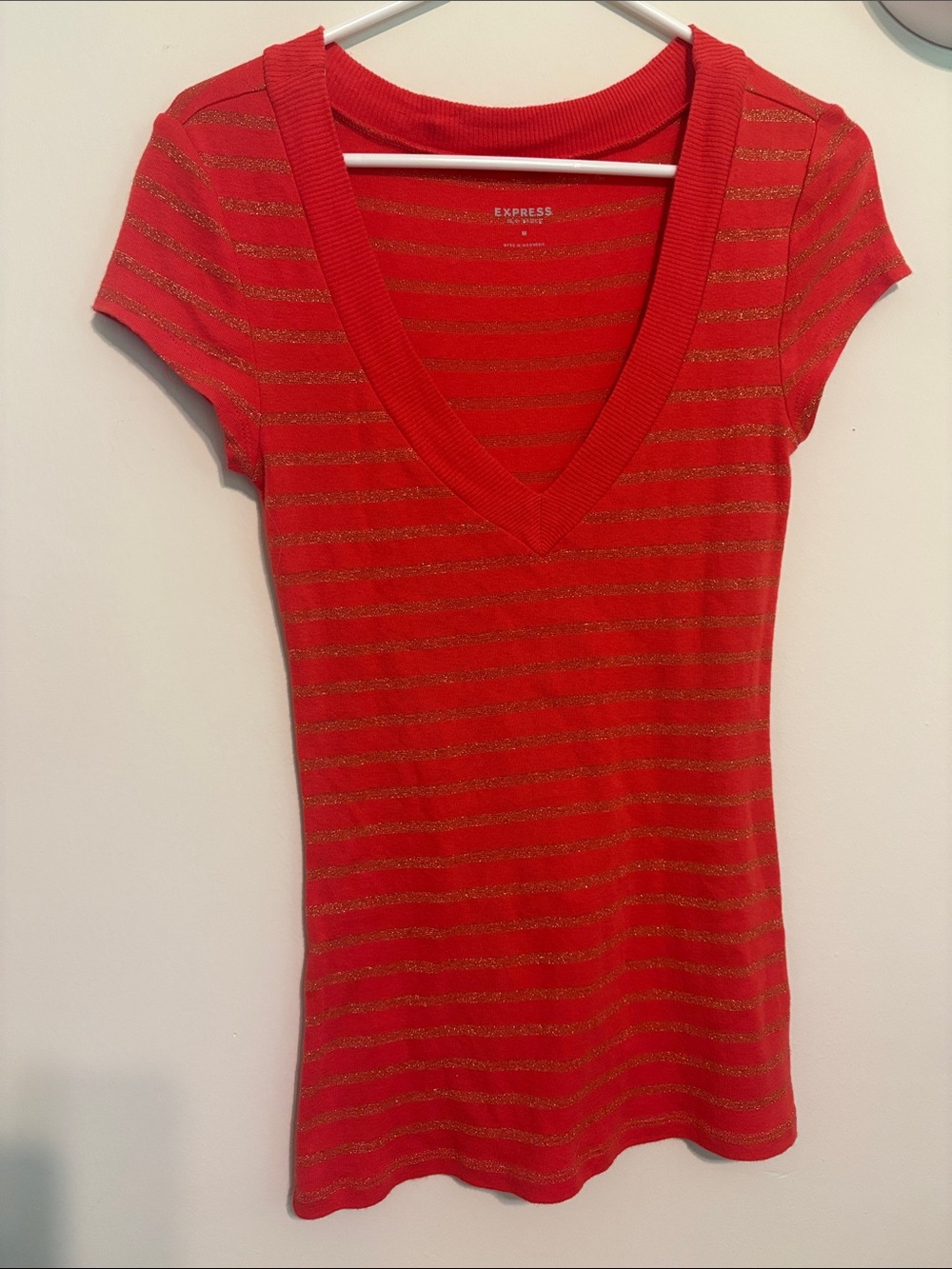 Express Women's Red/Orange Short-Sleeve V-Neck Top with Gold Metallic Stripes